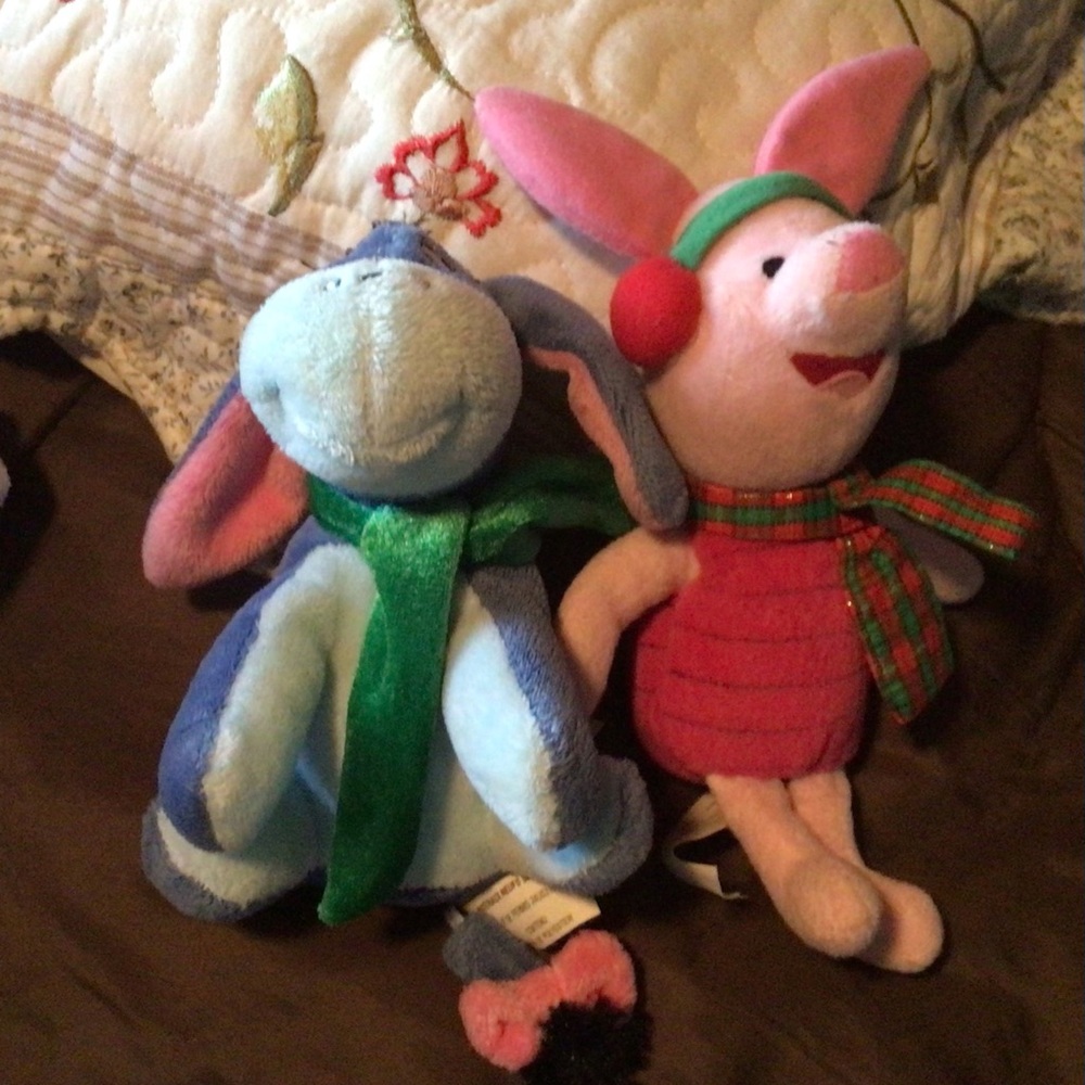 Eore and piglet Disney carictors